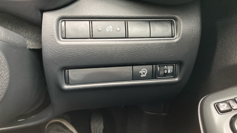 Nissan Juke 1.0 DiG-T N-Connecta 5dr DCT Petrol Hatchback